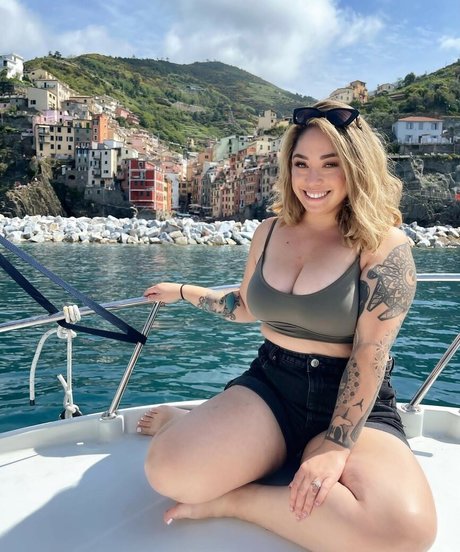 MissAlexaDLG model naked photo