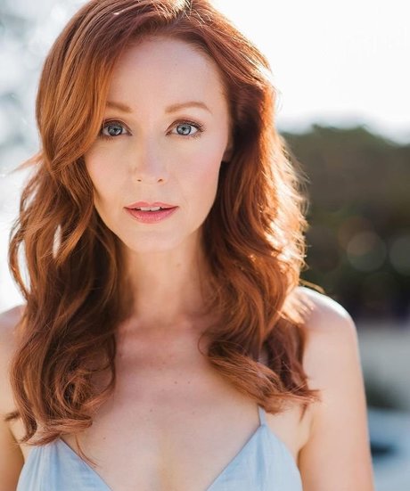Lindy Booth beautiful model picture