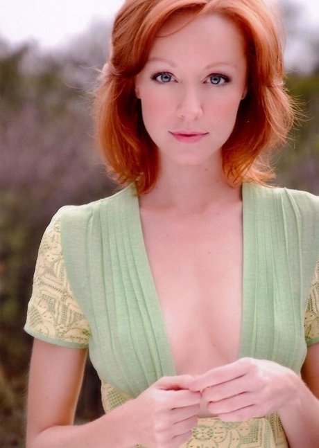 Lindy Booth Profile photo