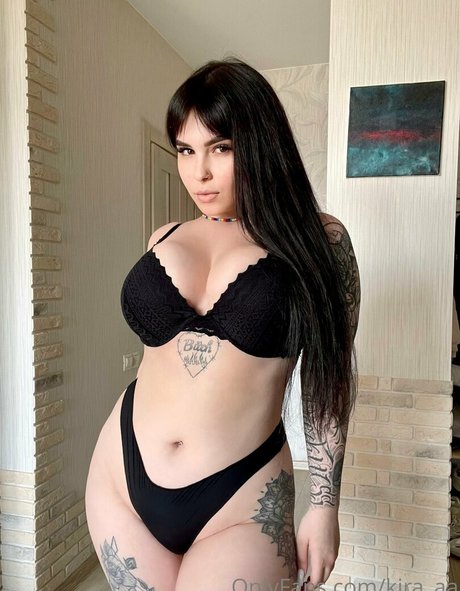 kira aa star nice pics