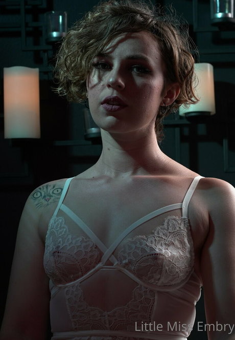 littlemissembry adult model image