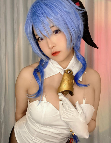 kiiaki model high quality images