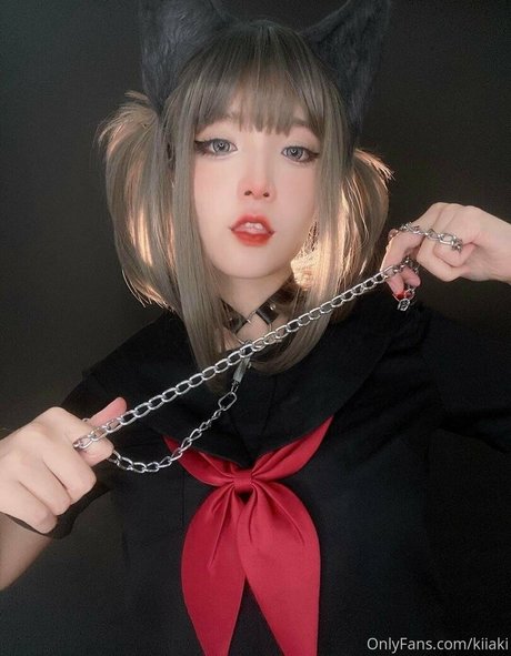 kiiaki pornographic model image