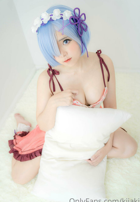 kiiaki pornographic star picture