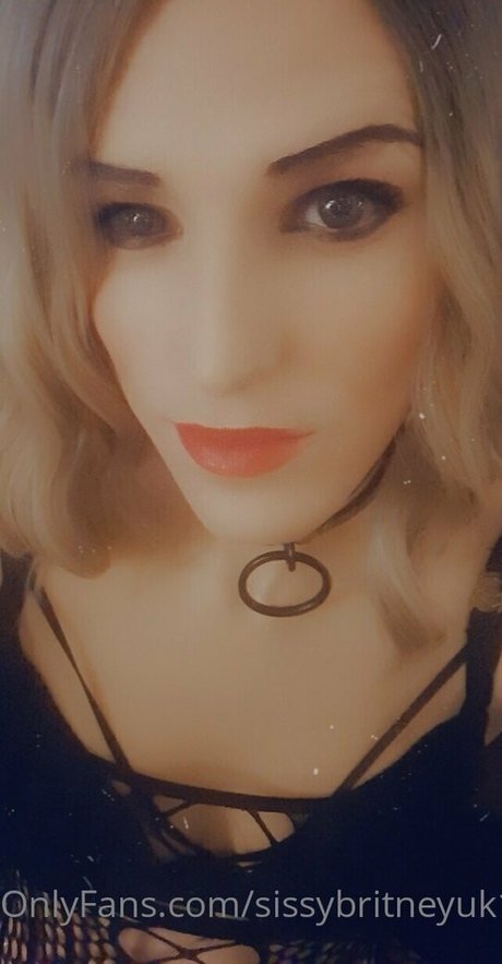 sissybritneyuk1990 star pretty image