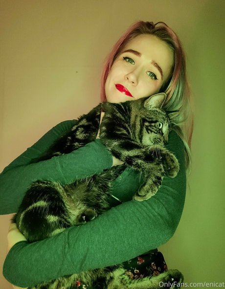 enicat free actress photos