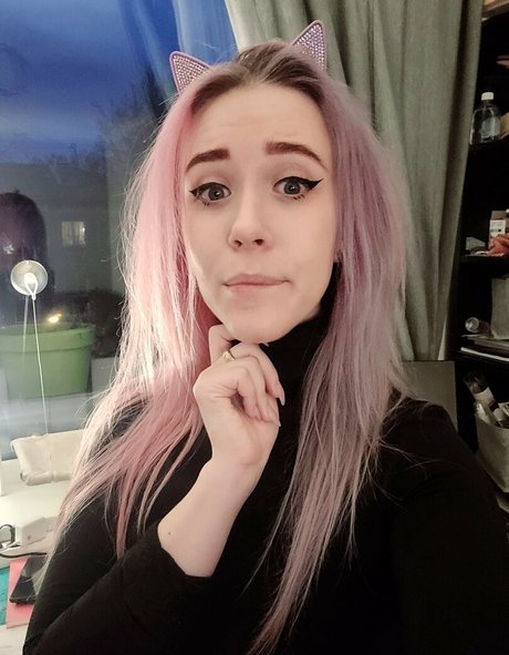 enicat model sex image