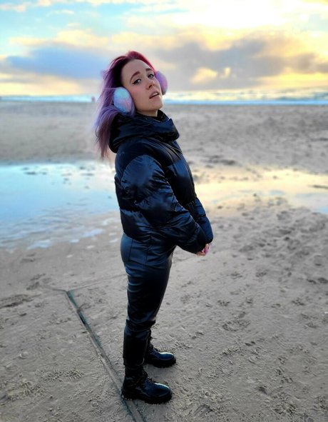 tiktok stars onlyfans hd image