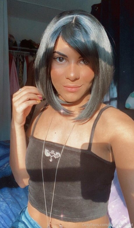 volleyballslut sexy actress image