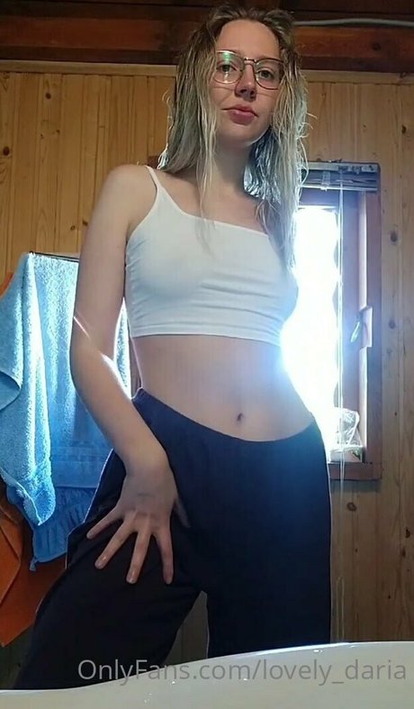 lovely daria pretty pornstar img