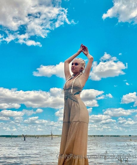 misskahleesi nice model img