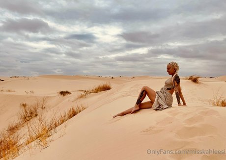 skinny blonde milf onlyfans free sexy image