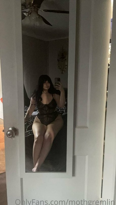 mothgremlin free star photos