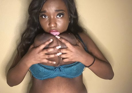 barbiecrystal xxx pornstar photos