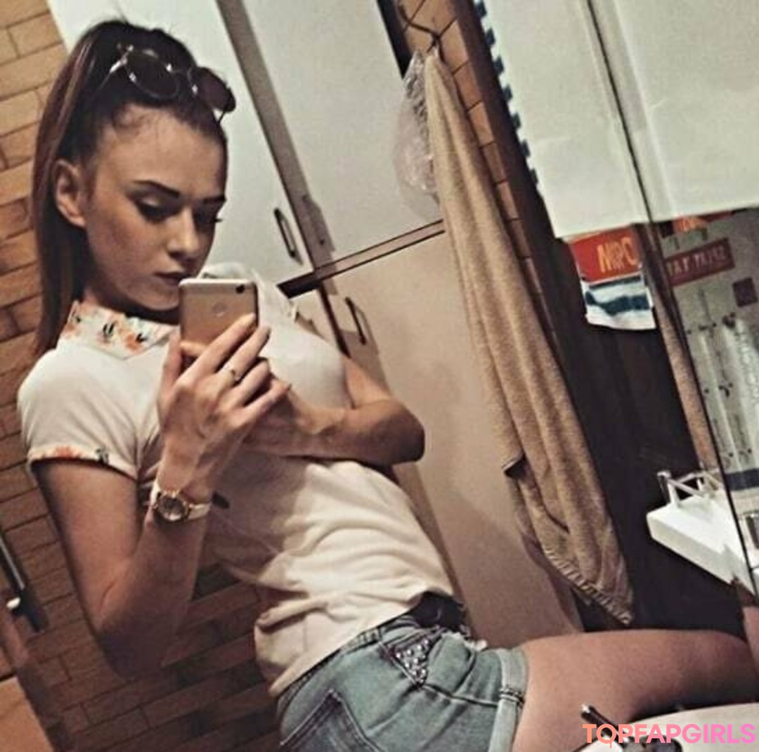 big tits teen onlyfans free naked photos