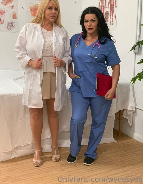 wydesyde naked actress img