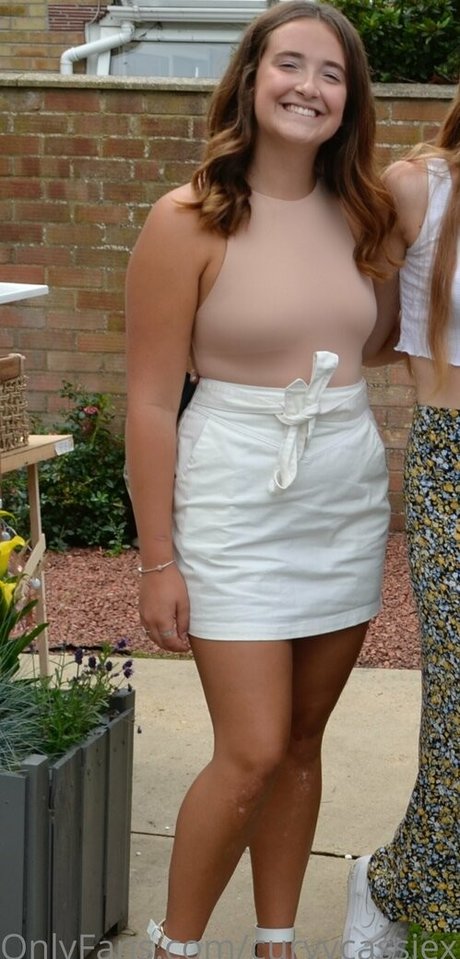 curvycassiex model hot image