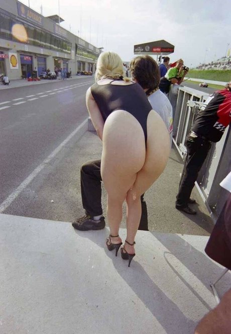 sexy mom onlyfans nice pic