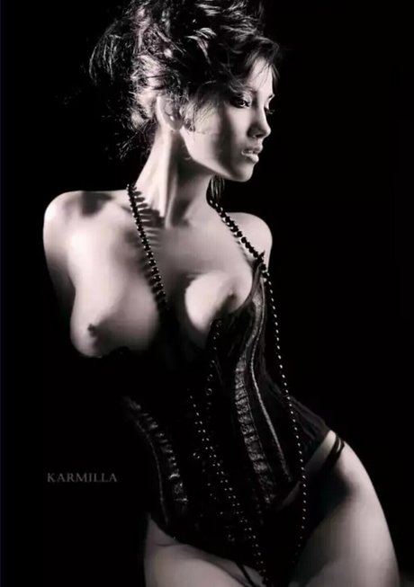 Manizha Faraday sexy star pics