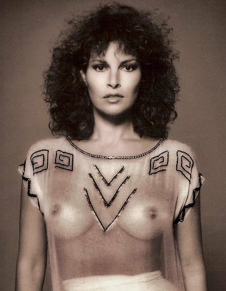 Raquel Welch free star img