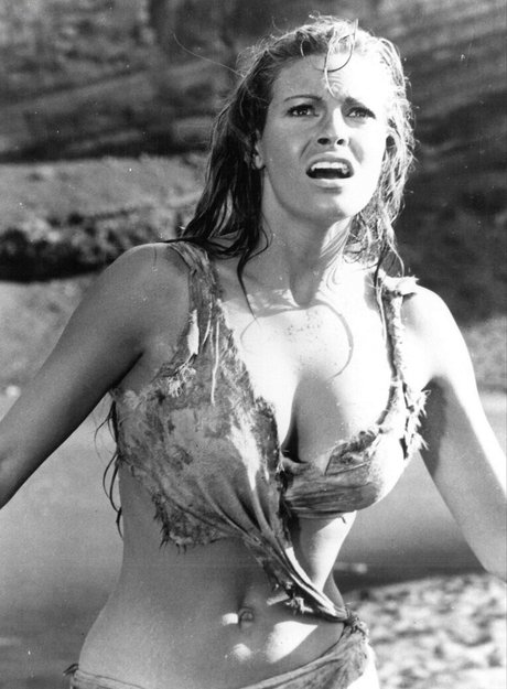 Raquel Welch star art archive