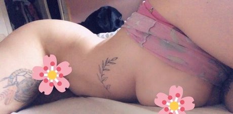 Waifmu model erotic gallery