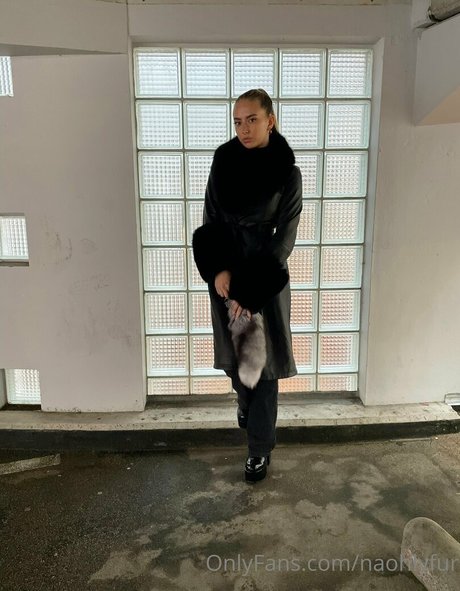 naohlyfur sex actress pics