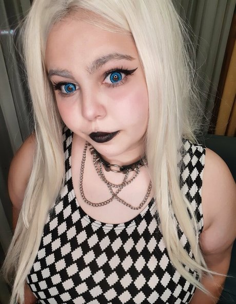 softbunnybun actress image