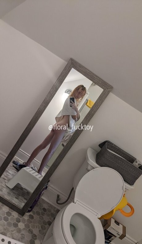 floral fucktoy xxx actress pictures