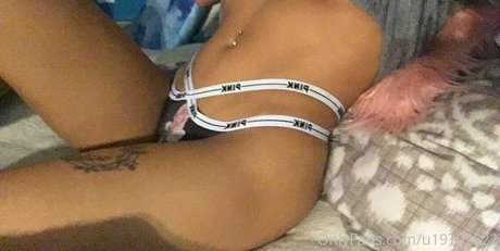 wickedwildrose nude model photos