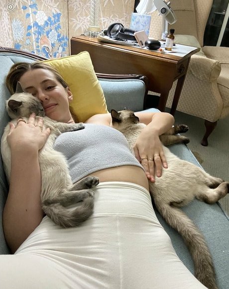 carolinecalloway model exclusive pictures