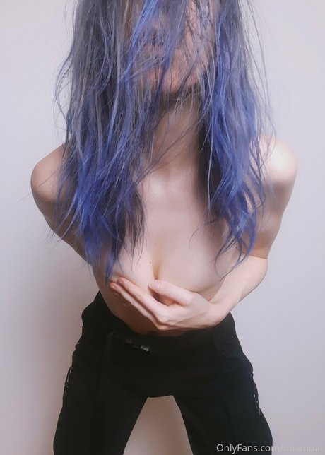 miamoar erotic actress photos