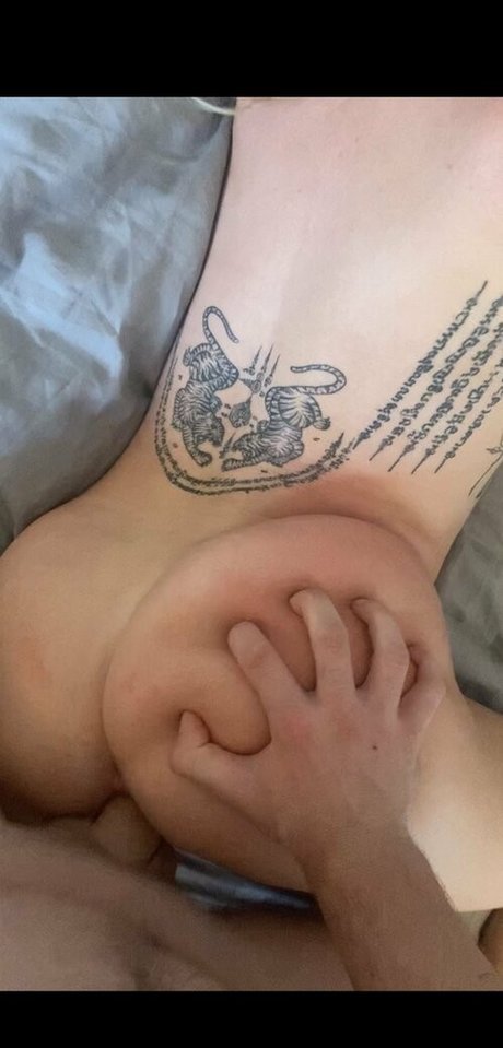 Hottlokk model porn img