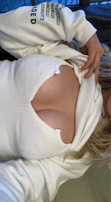 Hottlokk top model pics