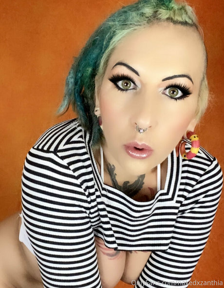 nakedxzanthia model sexy photos