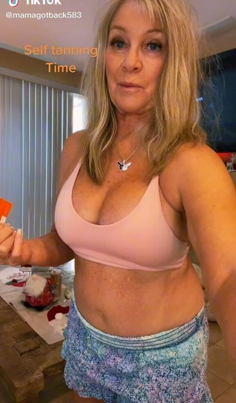 Lenna Paytas sex model photo