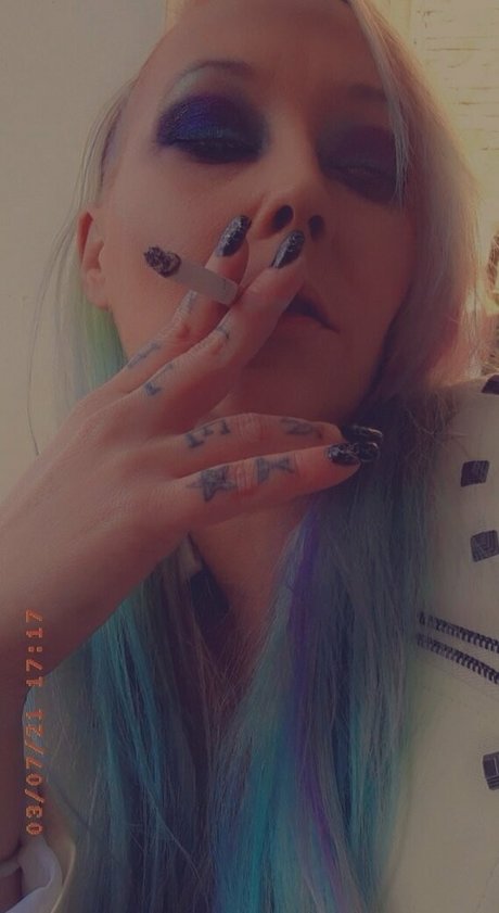 tiktok stars onlyfans nude pic