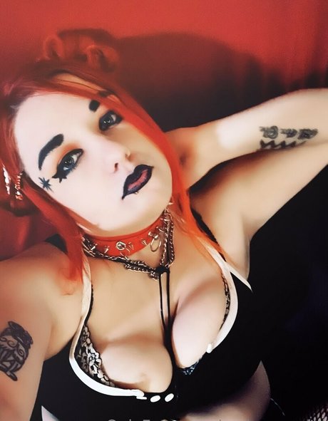 embergemini hot pornstar photo