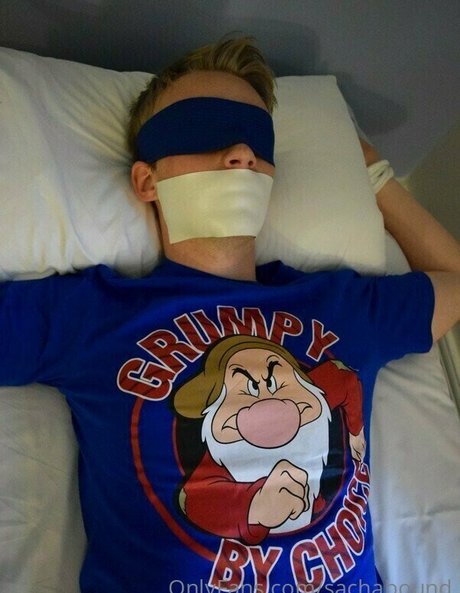 sachabound art star photos