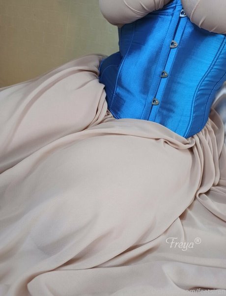 beach blowjob onlyfans art naked gallery