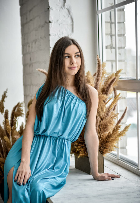 MorningJoy naked model galleries