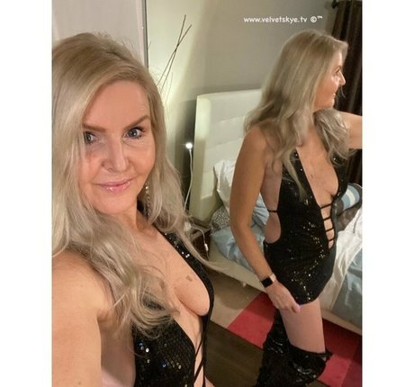 curvy teen onlyfans sexy nudes gallery