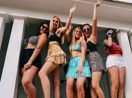 Hannah M pornstar naked pic