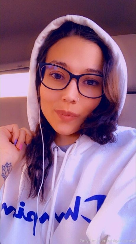 realgarnetrose Quick photo