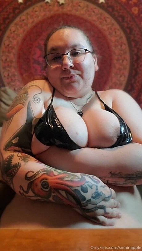 sinnfulapple420 star nudes images