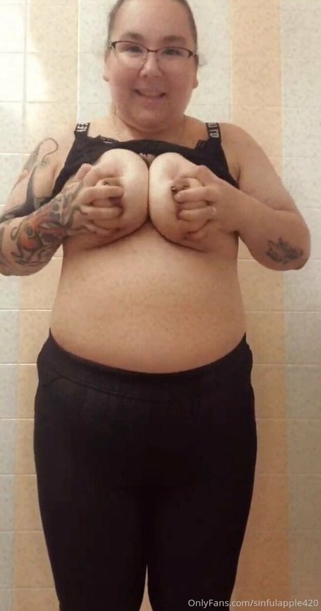 sinnfulapple420 porn actress archive