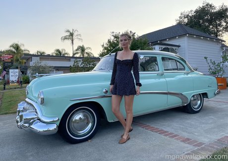 monawalesxxx porn star images