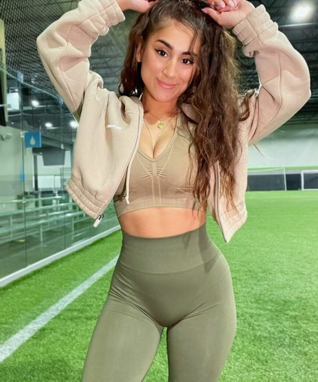 LotsOfBunnies pornstar hot photo