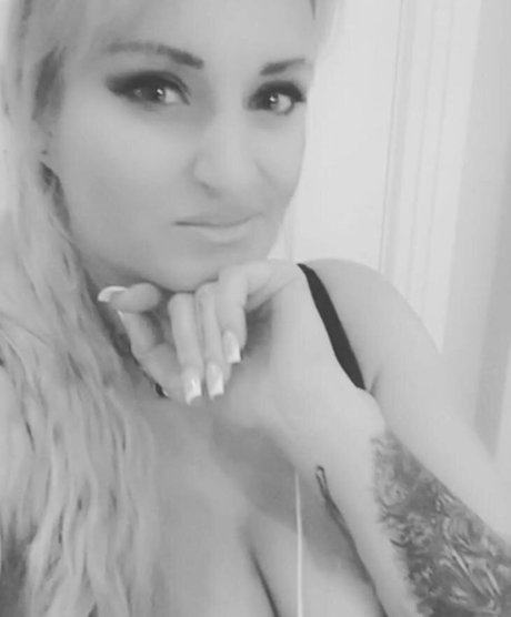 Daisy May Cooper model adult image