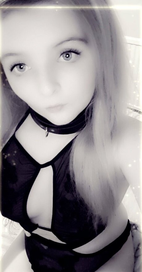 alexxxuncensoredx model pornographic images